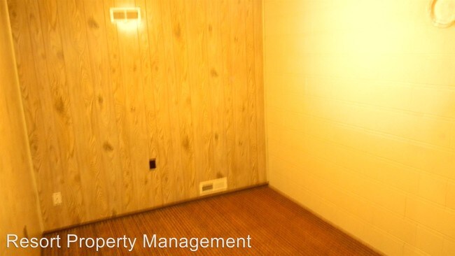 Building Photo - 2 br, 1 bath House - 3810 Belmont Rd.