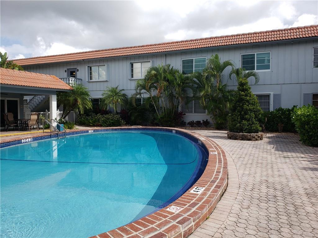 Primary Photo - 649 W Oakland Park Blvd