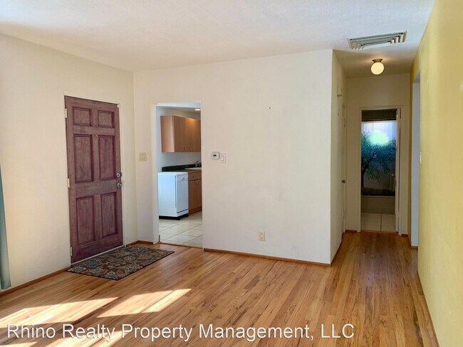 Building Photo - 2 br, 1 bath House - 2738 Monroe St NE