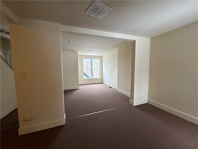 Foto del edificio - 2-12-12 Cliff St