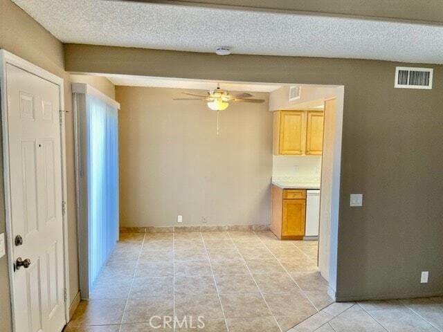 Foto del edificio - 51085 Eisenhower Dr