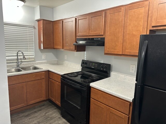 Foto del edificio - Trinity Apartment Homes