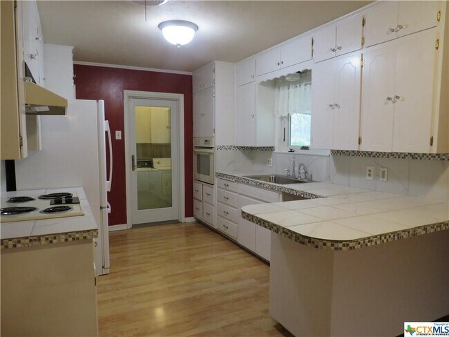 Foto del edificio - 2305 Robin Rd