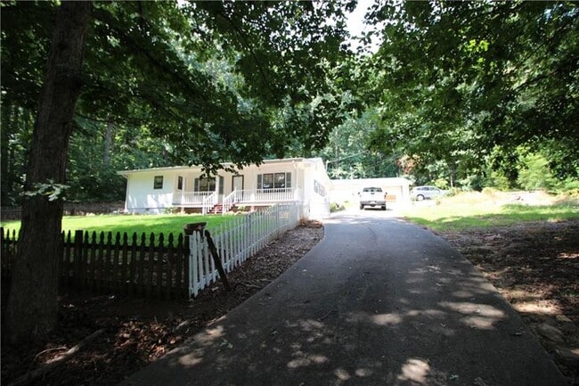 Building Photo - 2466 Old Fork Rd