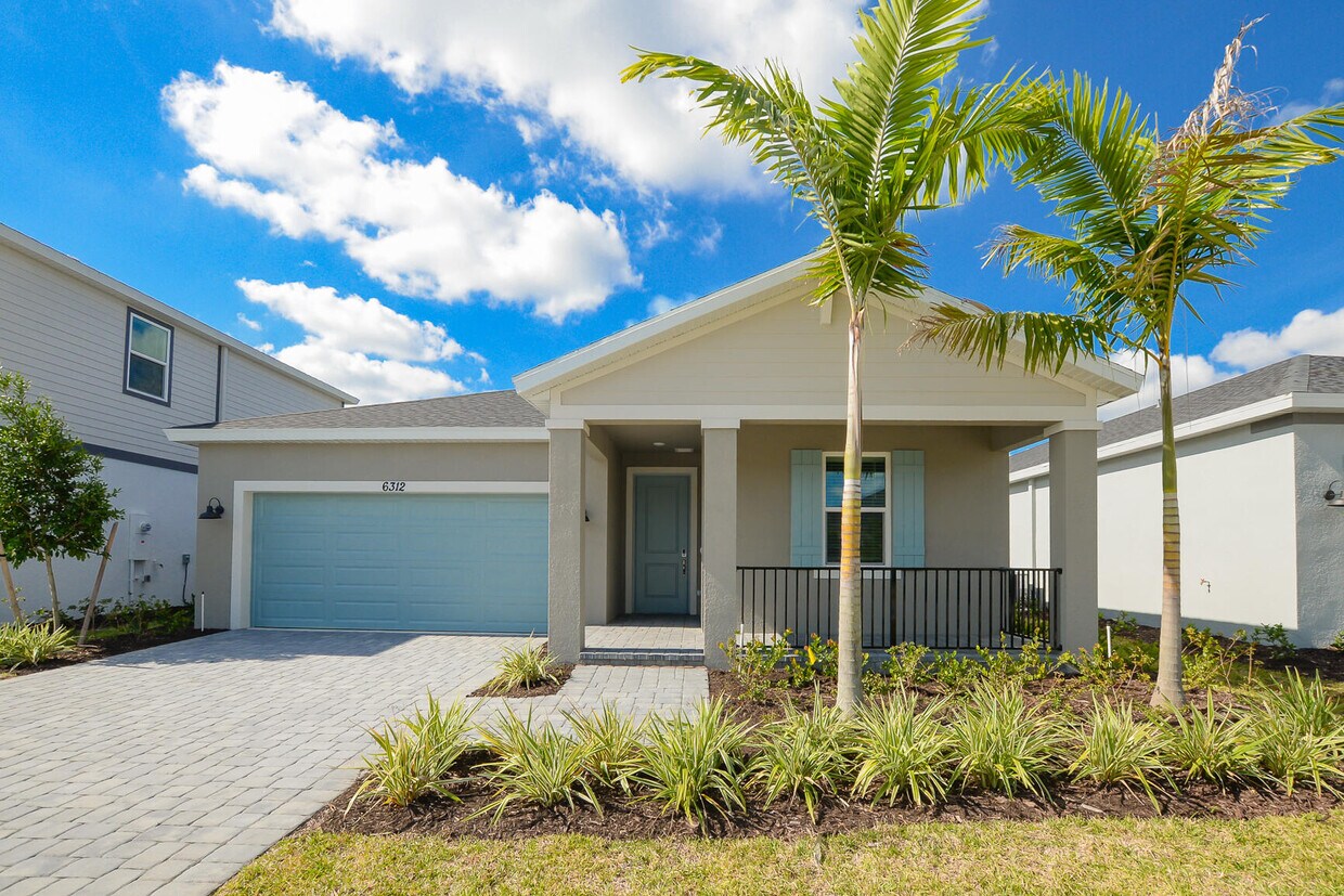 Foto principal - 6312 Cloverdale Ave