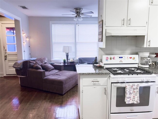 Foto del edificio - 208 W 31st St