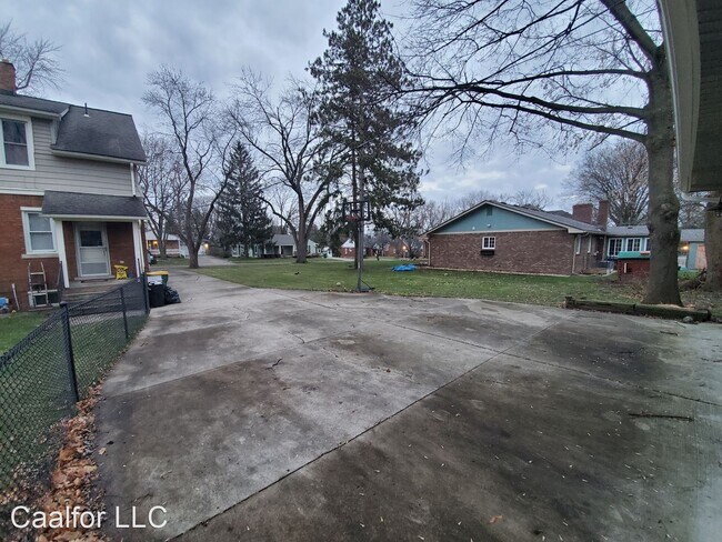 Foto del edificio - 3 br, 1 bath House - 24005 Pickett Ave.