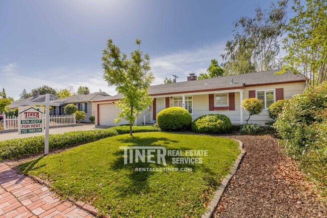 Foto del edificio - Classy Three Bedroom in Sacramento