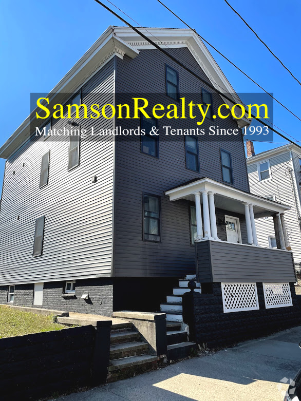 Building Photo - 15 E Transit St
