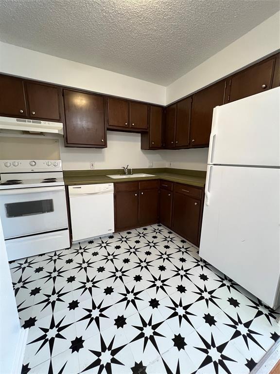 Foto del edificio - 3403 Willowrun Cove