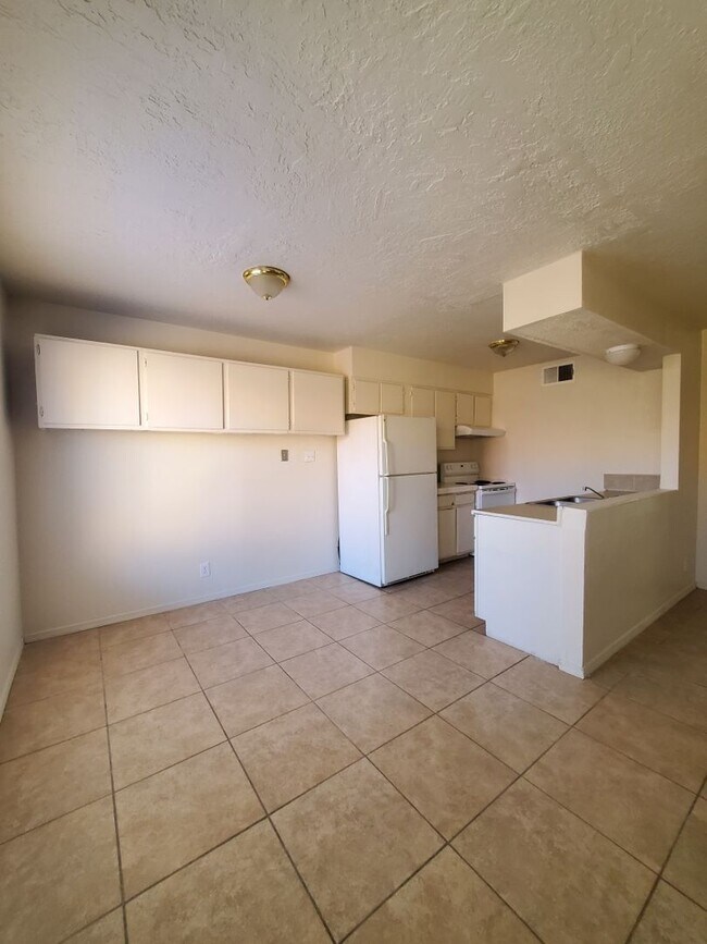 Building Photo - 217 General Stilwell