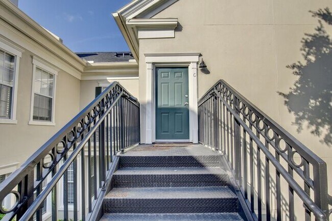 Foto del edificio - Charming 1/1 Spacious Condo Located in the Desirable Baldwin Park - Orlando!