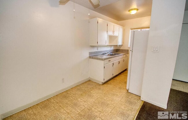 Building Photo - 510 Country Village Dr