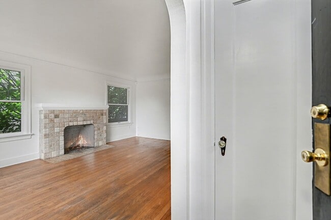 Foto del edificio - 9222 35th Ave SW