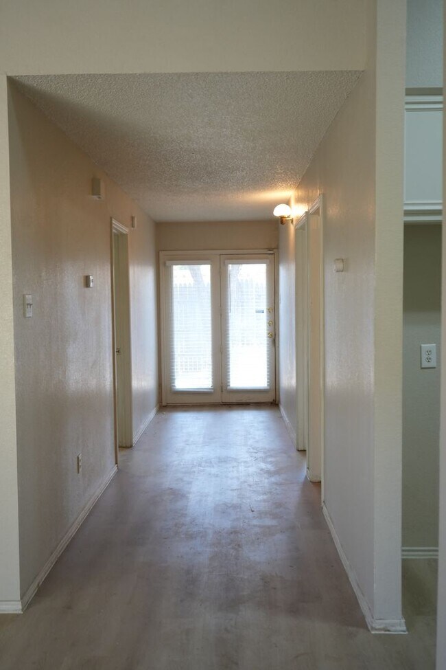 Foto del edificio - 5543 93rd St