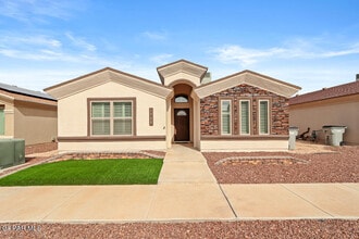 Building Photo - 1908 Thomas Lackland St