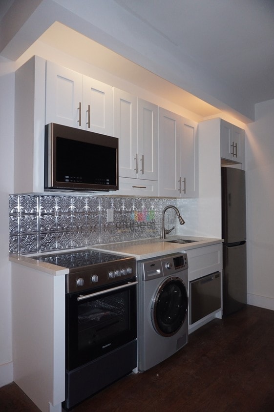 Primary Photo - 475A Hicks St
