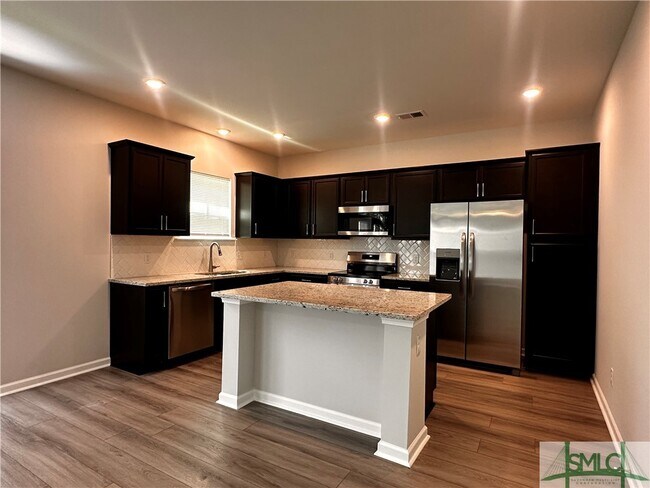 Foto del edificio - 542 Sessile Oak Dr