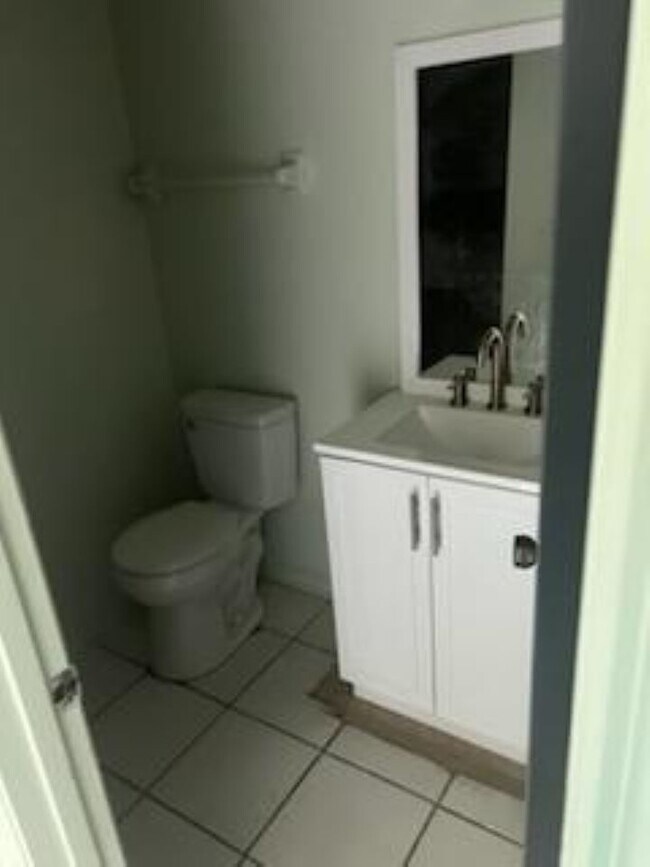 Foto del edificio - 5035 Jumper St