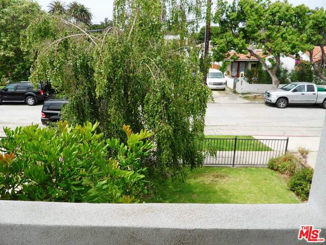 Building Photo - 2224 Penmar Ave