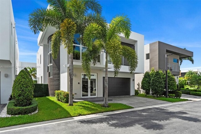 Building Photo - 9730 NW 75th Terrace