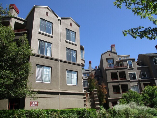 Foto del edificio - Stunning 2-Bed, 2-Bath