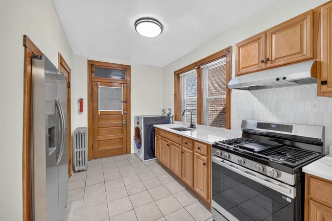 Foto del edificio - 7324 S Maplewood Ave