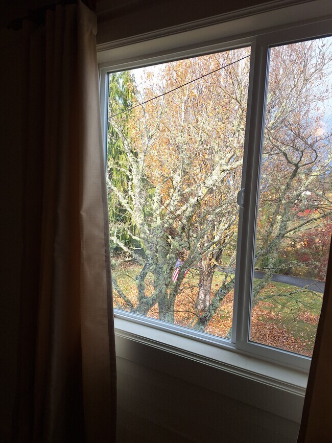 Foto del edificio - 120 Simpson Rd