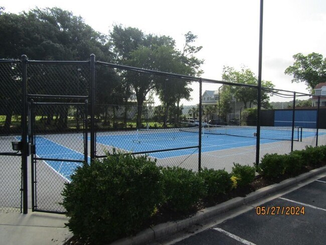 Foto del edificio - 4396 Baldwin Ave