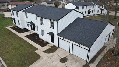 Building Photo - 5017 Birchwood Ln