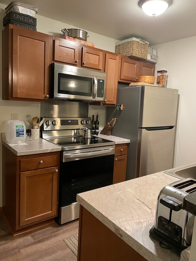 Building Photo - Steeple View Apartments