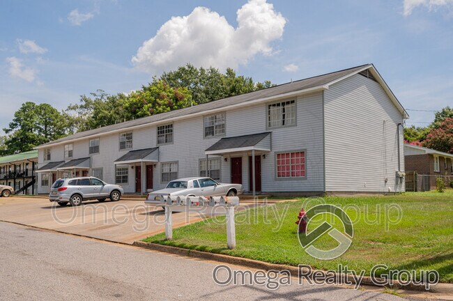 Foto del edificio - 2705 18th Ave