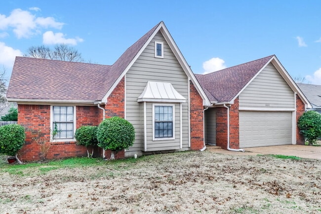 Building Photo - 6610 Shaker Ln