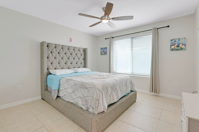 Foto del edificio - 1317 Villa Cir