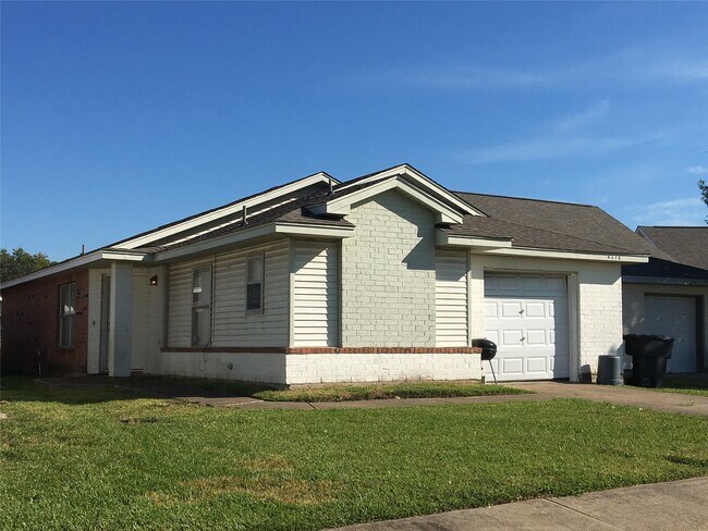 Foto del edificio - 4618 Bryant Ridge Rd