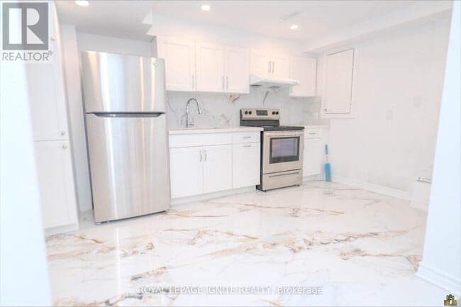 Building Photo - 87 Fernbank Pl