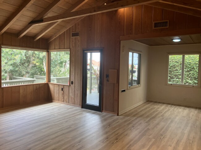 Building Photo - 1225 Silverado St