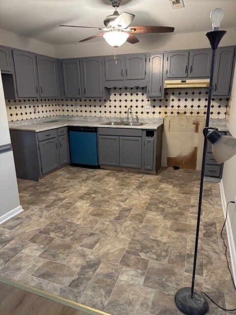 Building Photo - 6217 Meadwood Cir