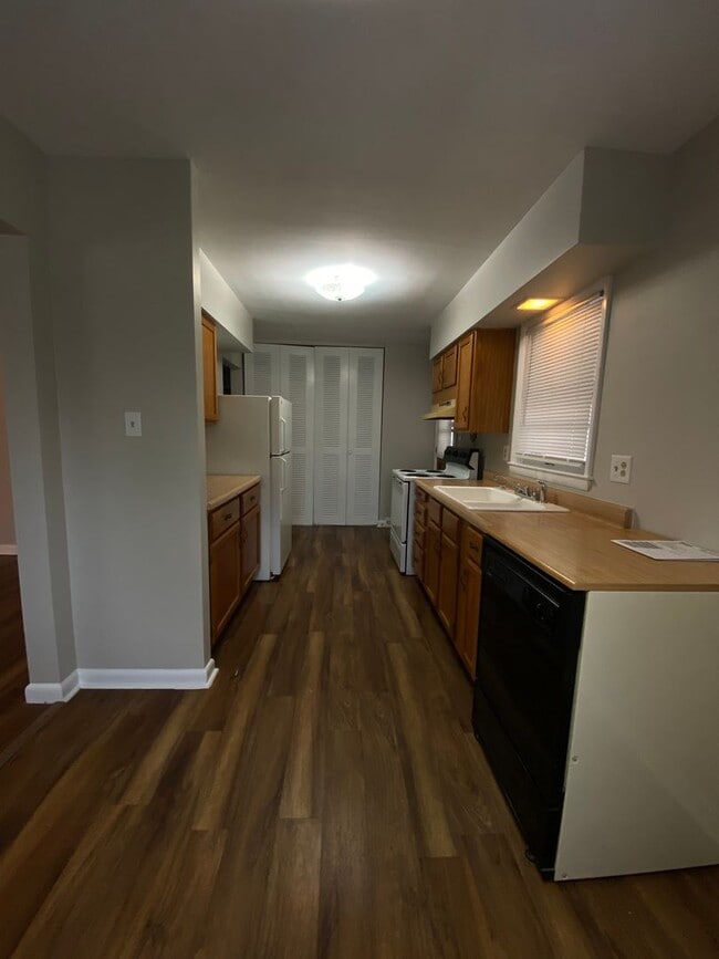 Building Photo - Welcome Home     20260501
