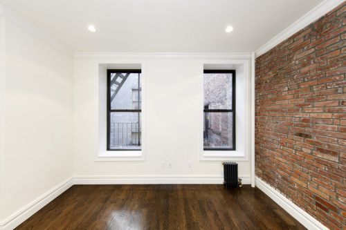 Building Photo - 128 2nd Ave