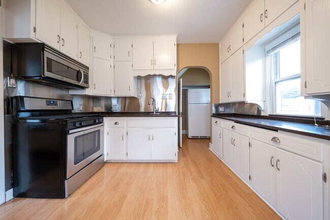 Foto del edificio - 2939 Lincoln St NE