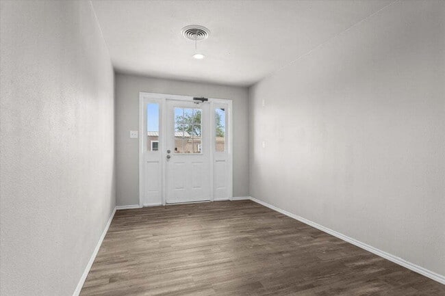 Building Photo - Extra spacious brick home in New Home, TX