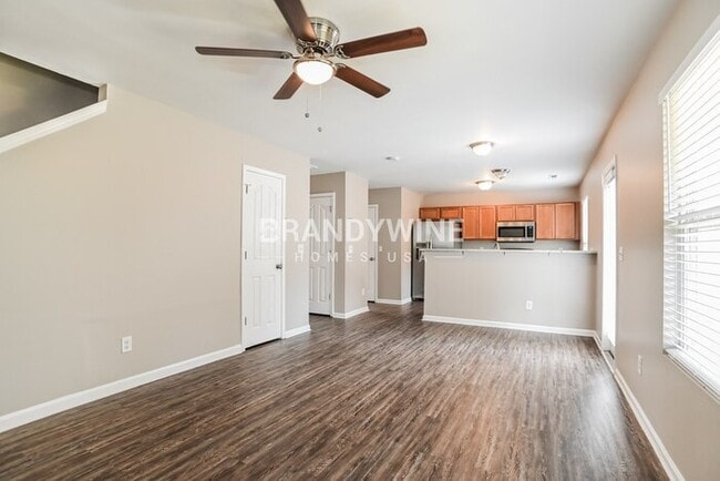 Building Photo - 2315 Portola Ct