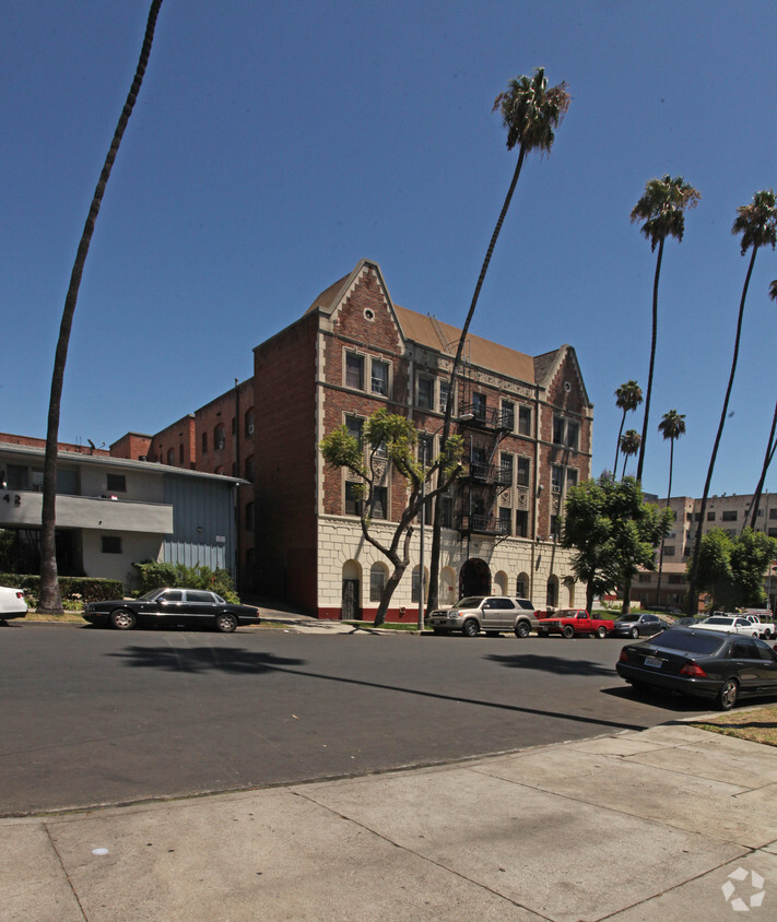 Foto del edificio - Wilshire Villas North