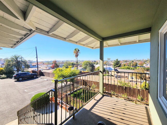 Building Photo - 320 Park Ave