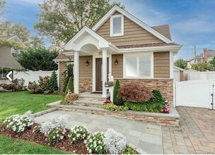 Building Photo - 357 Gloria Pl