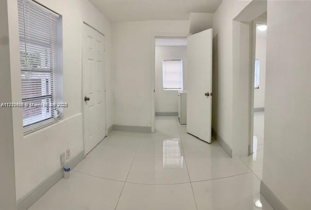 Foto del edificio - 551 NW 41st St
