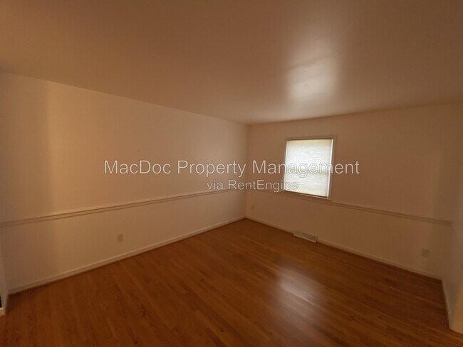 Foto del edificio - 431 Ridgemore St