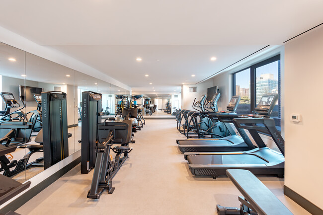 Foto del edificio - The Residences at Lighthouse Point
