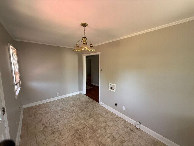 Foto del edificio - 2 Bedroom House near Downtown Raleigh east of Oakwood